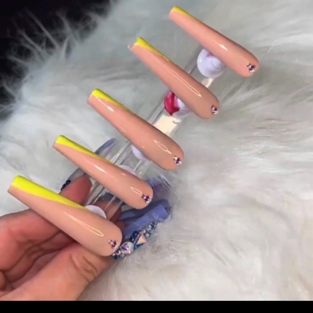 French nails